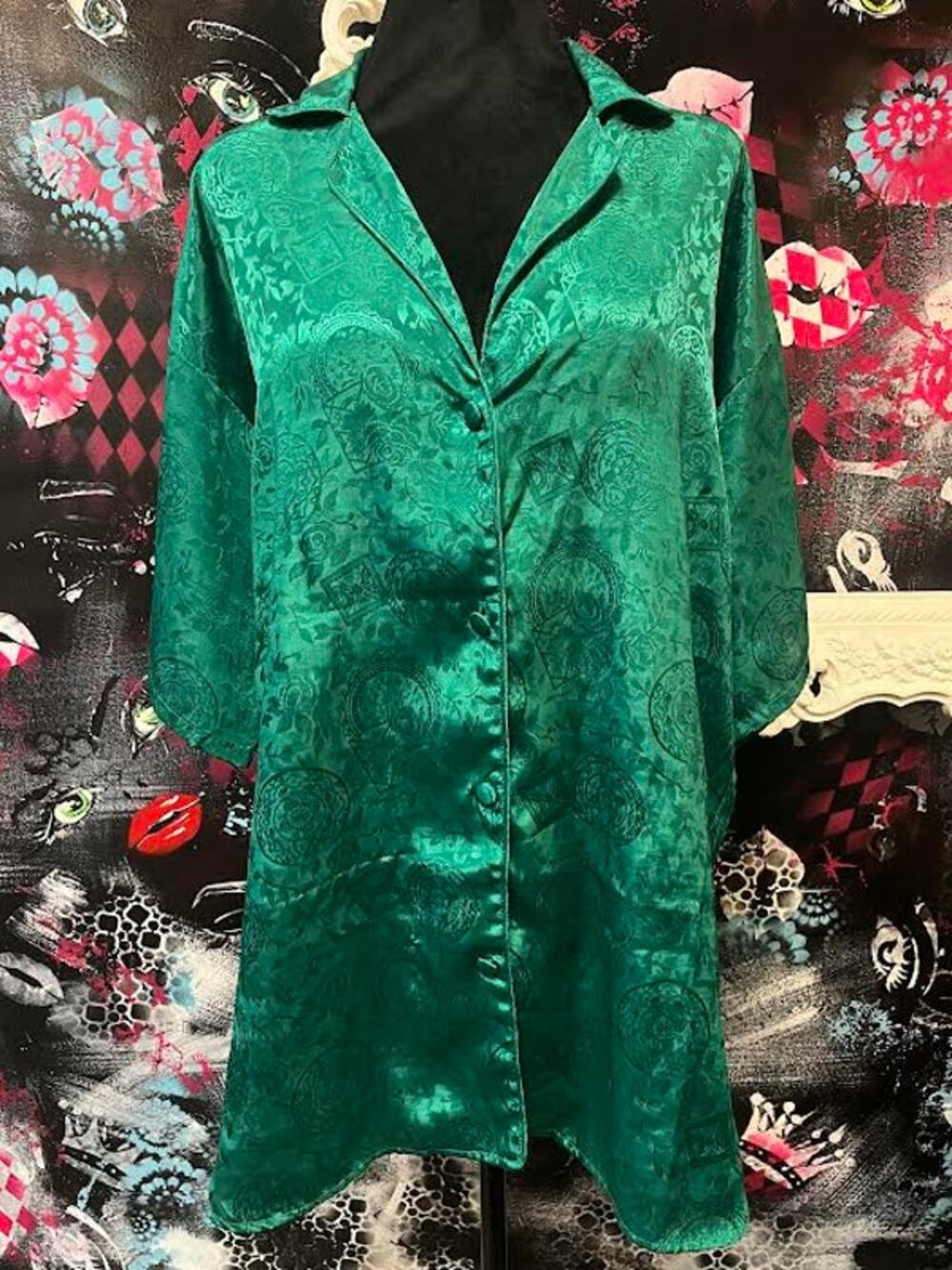 VICTORIA'S SECRET GOLD SLEEP SHIRT GREEN (P/S)
